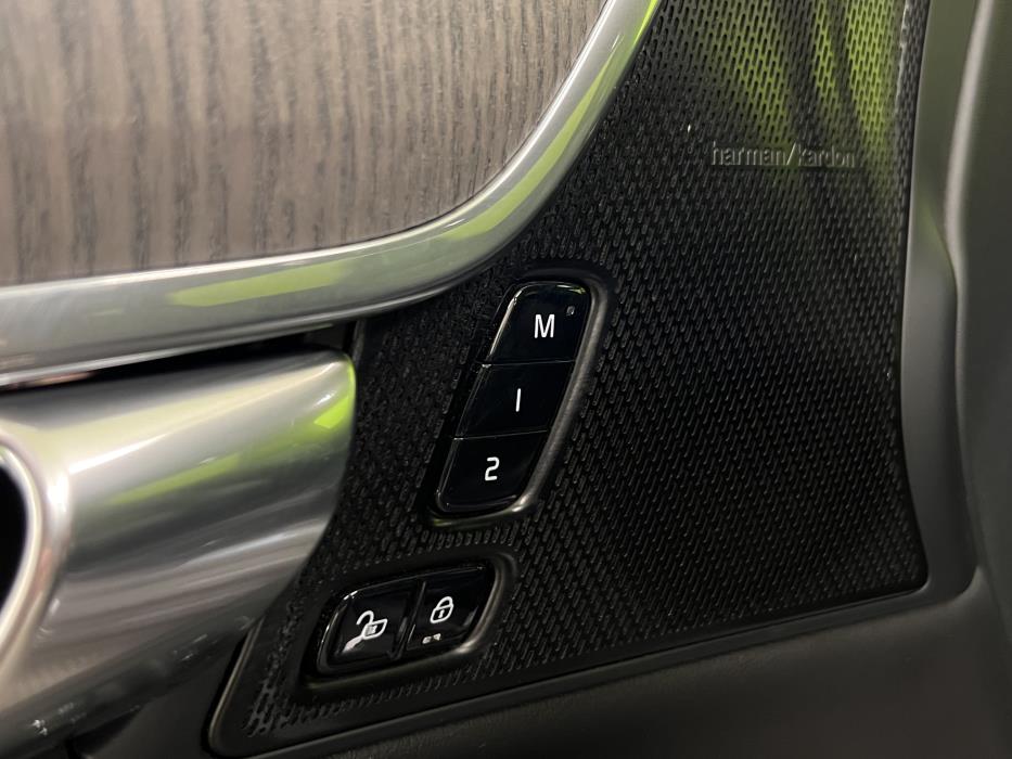 Volvo V90 2023
