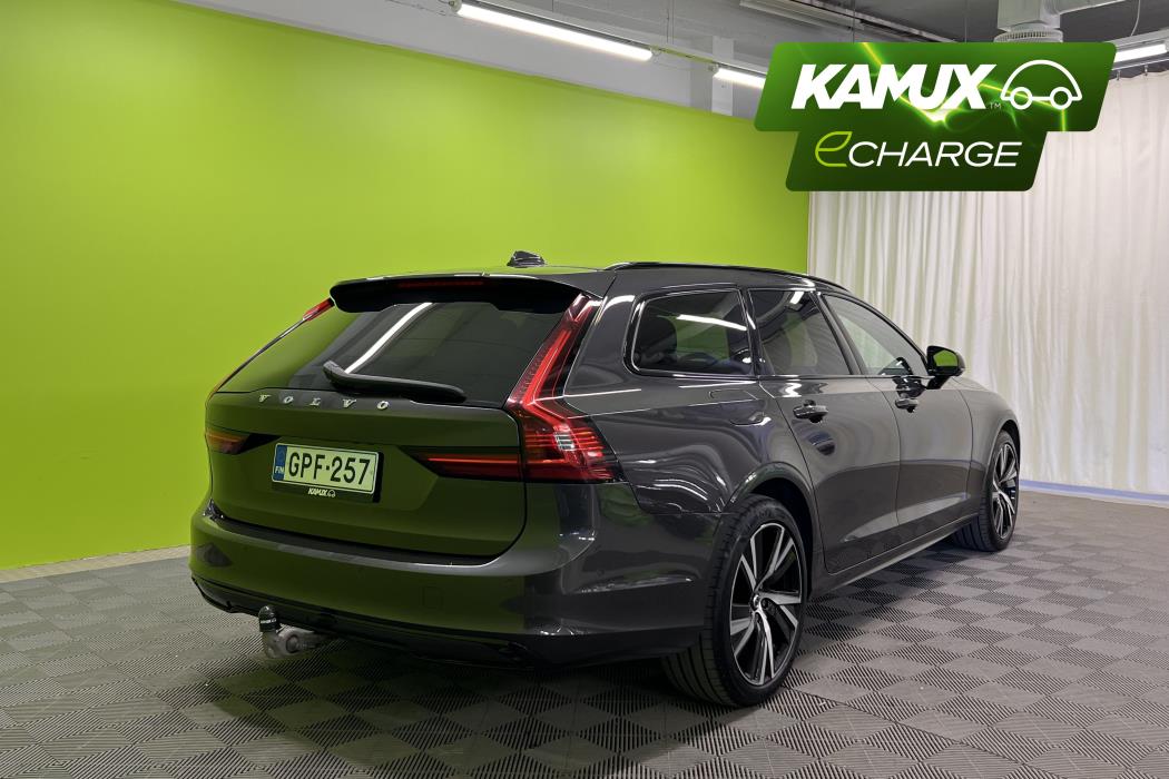 Volvo V90 2023