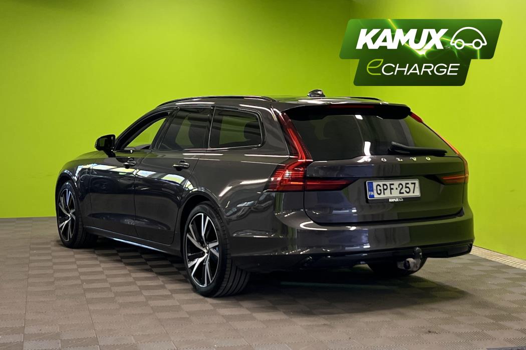 Volvo V90 2023