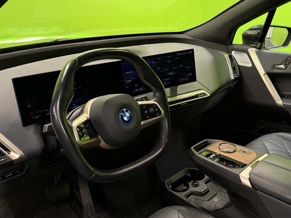 BMW iX M60 2023