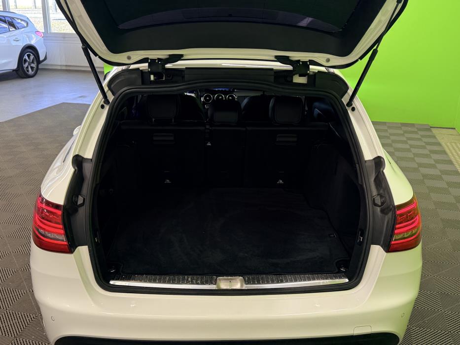 Mercedes-Benz C 2021