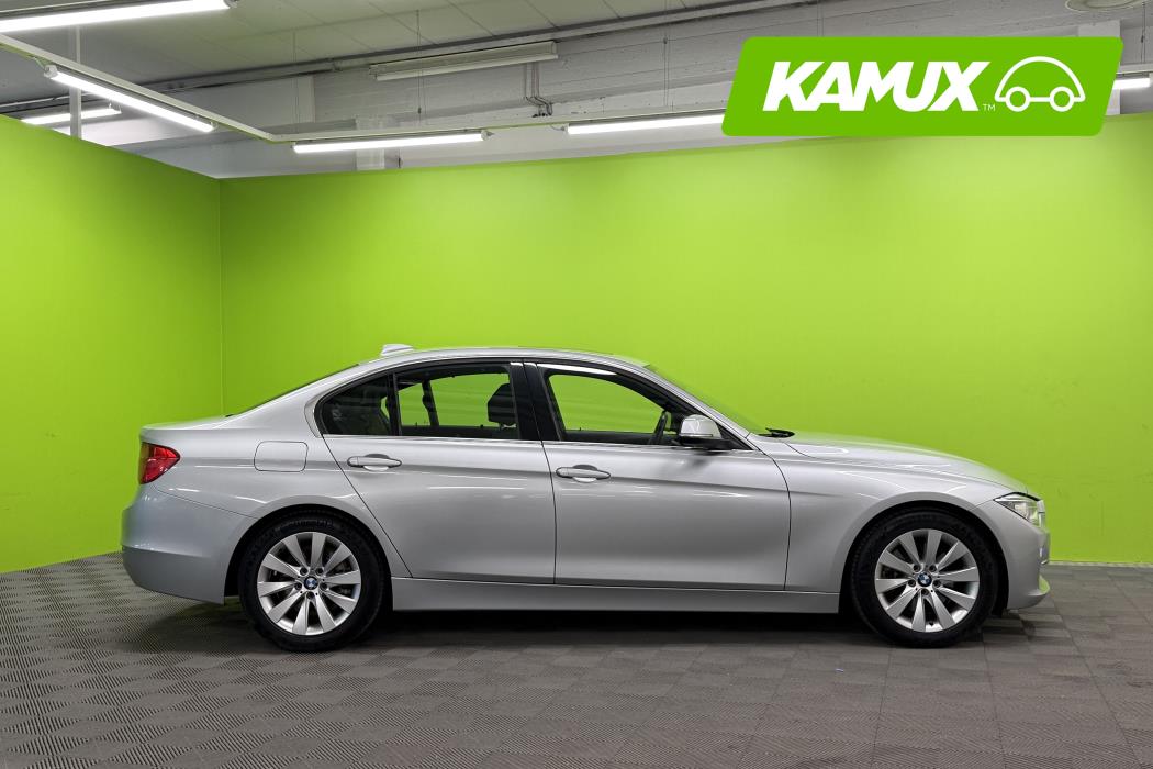 BMW 330 2013