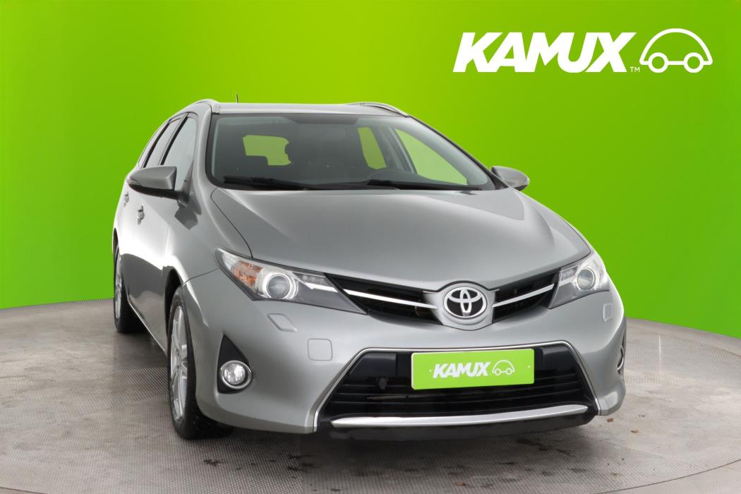 Toyota Auris 2015