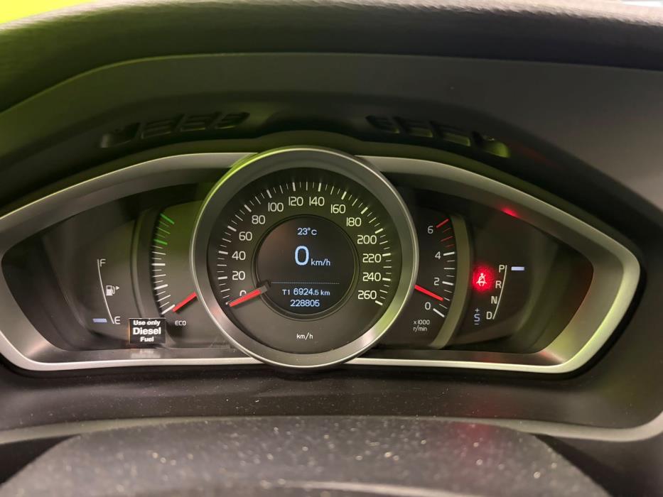 Volvo V40 2018