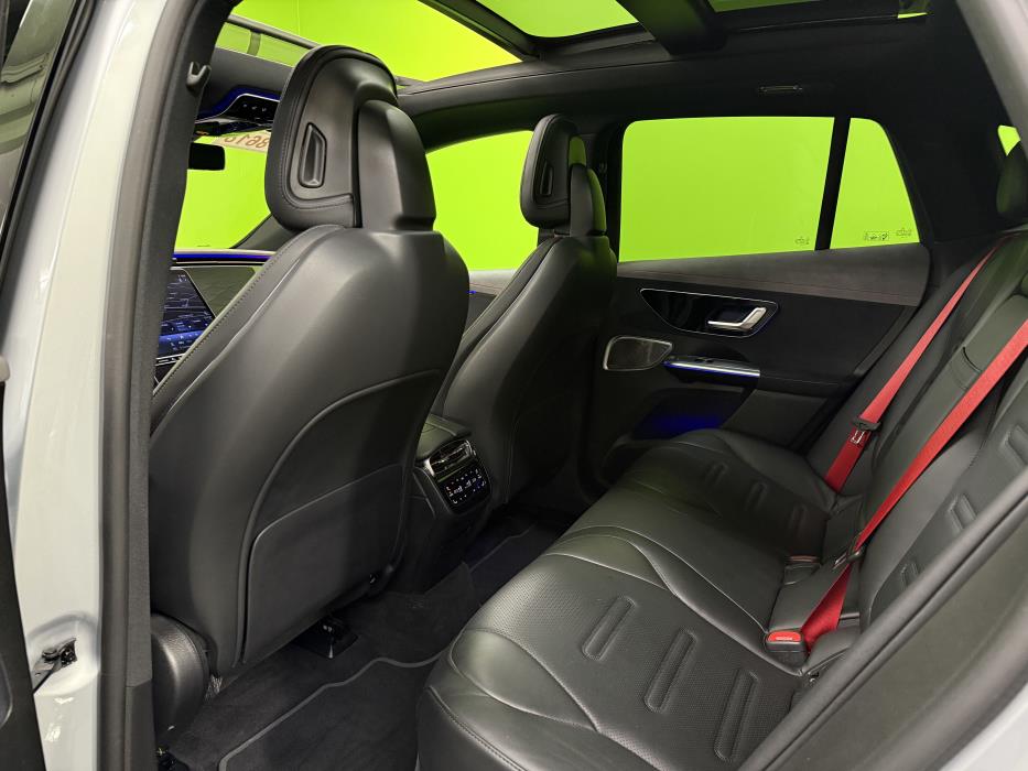 Mercedes-Benz EQE SUV 2023