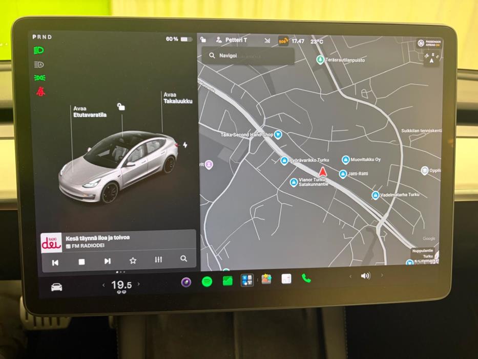 Tesla Model 3 2021