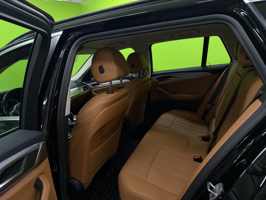 BMW 530 2021