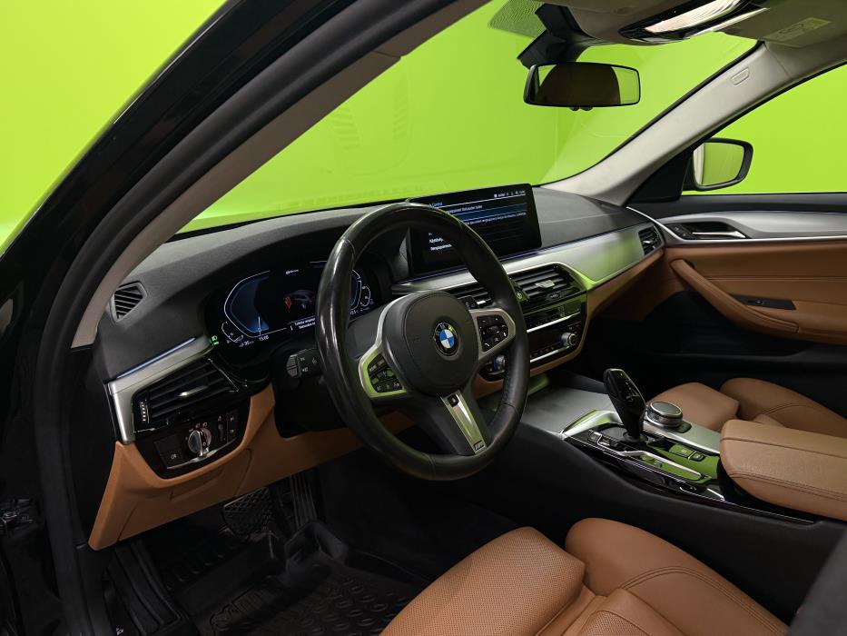 BMW 530 2021