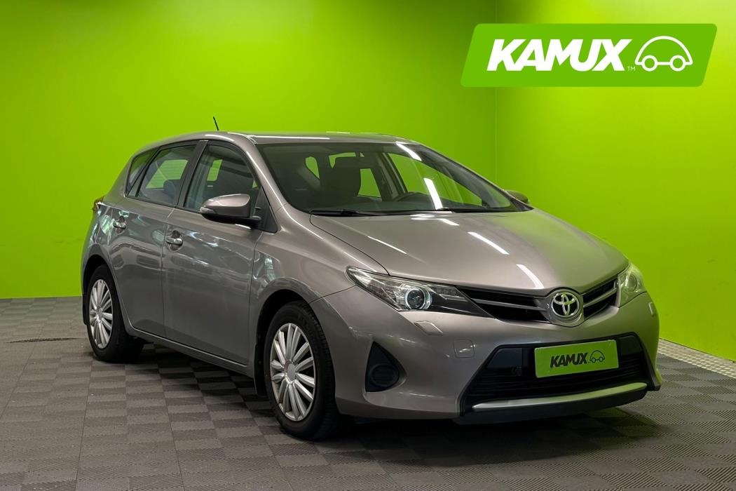 Toyota Auris 2013