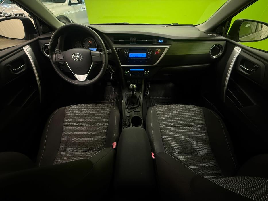 Toyota Auris 2013