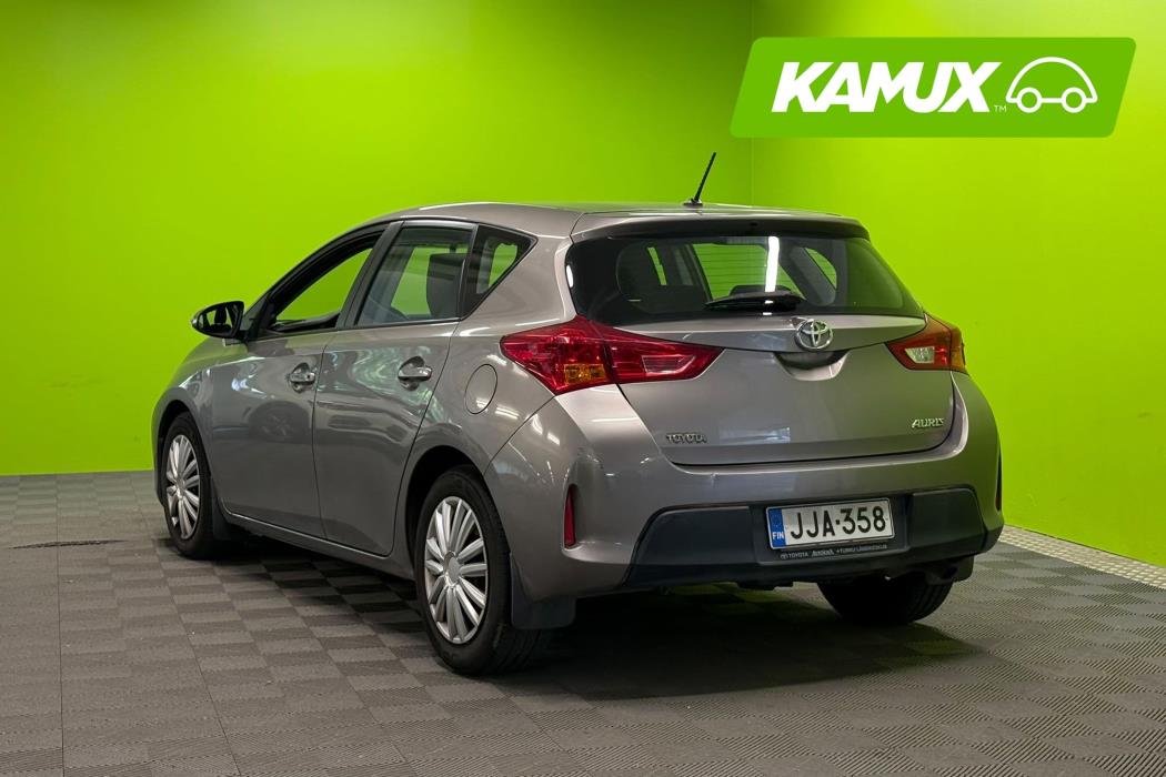 Toyota Auris 2013