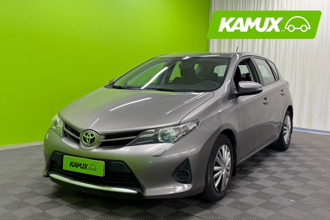 Toyota Auris 2013