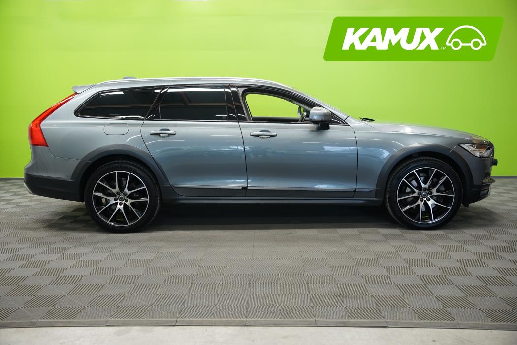 Volvo V90 Cross Country 2018