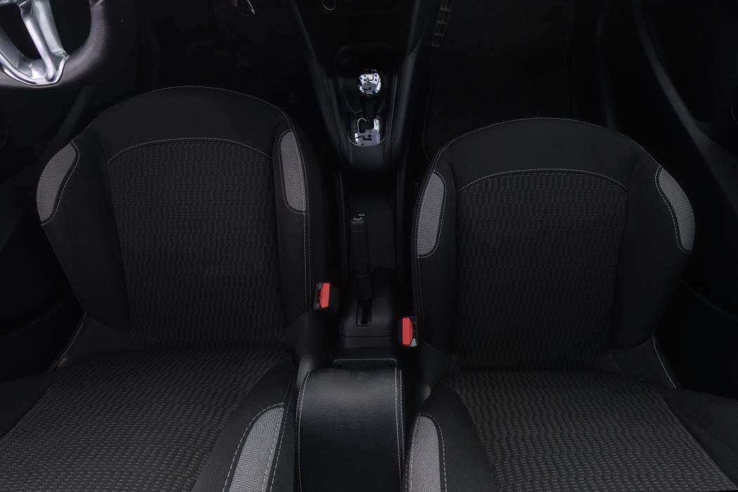 Peugeot 208 2016