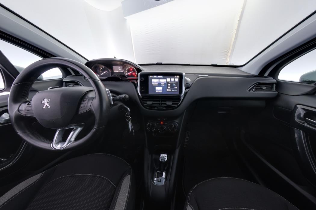 Peugeot 208 2016