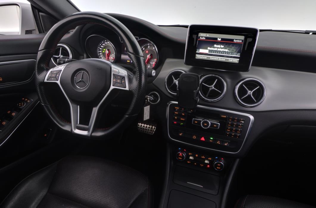 Mercedes-Benz CLA 2015