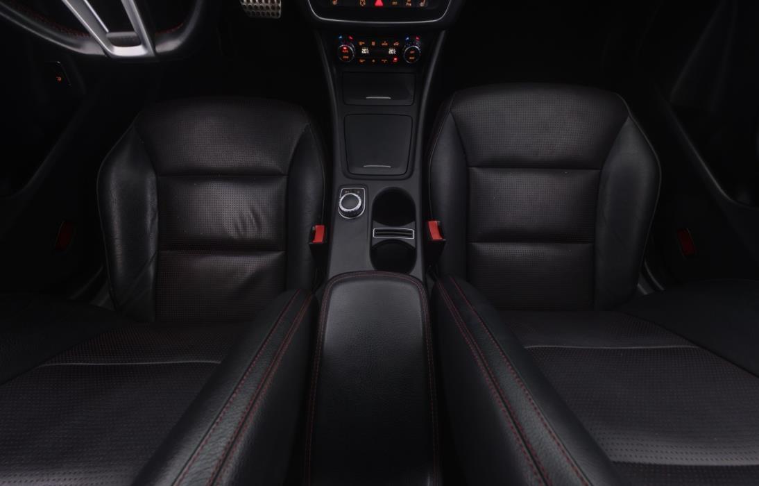 Mercedes-Benz CLA 2015