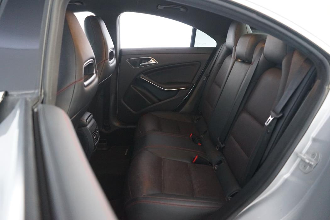 Mercedes-Benz CLA 2015