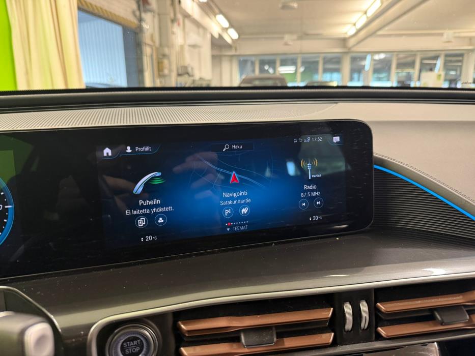 Mercedes-Benz EQC 2021