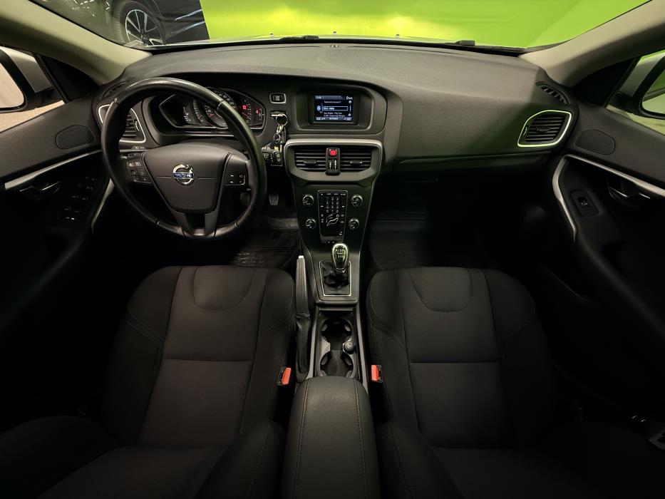 Volvo V40 2013