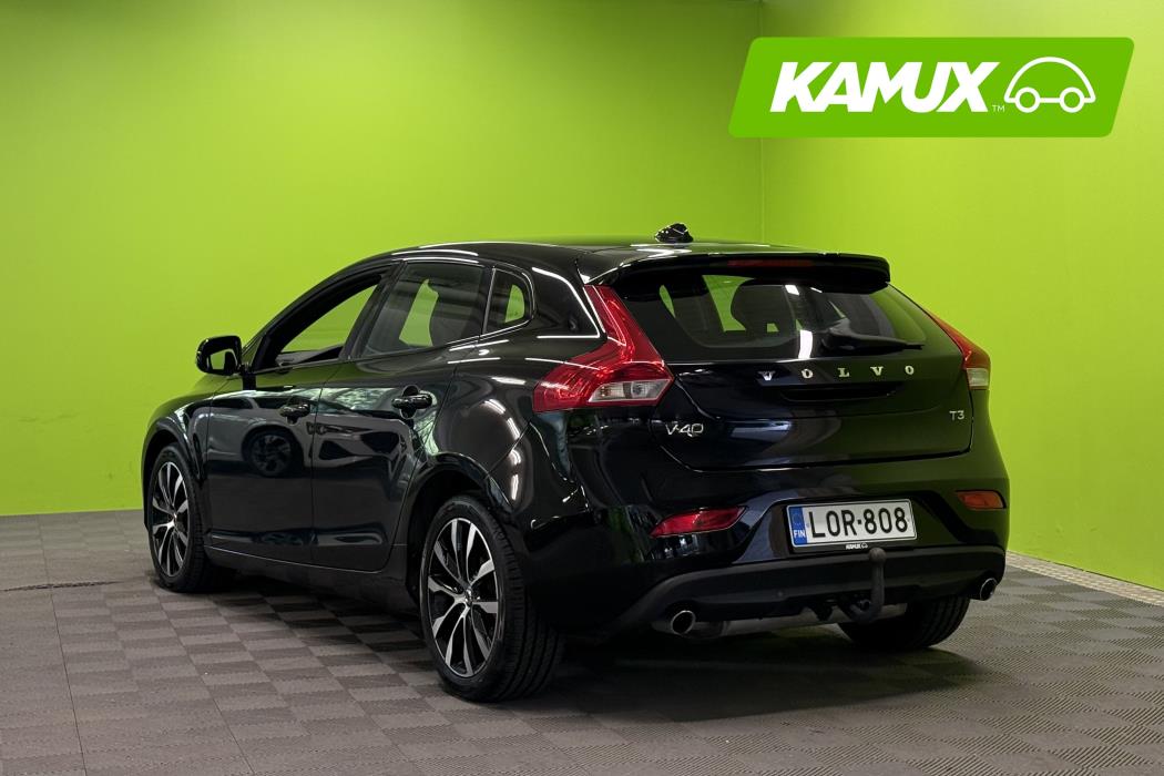 Volvo V40 2019