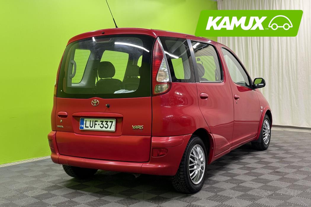 Toyota Yaris Verso 2003