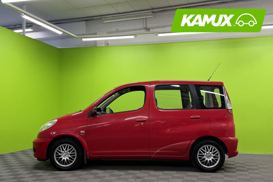 Toyota Yaris Verso 2003