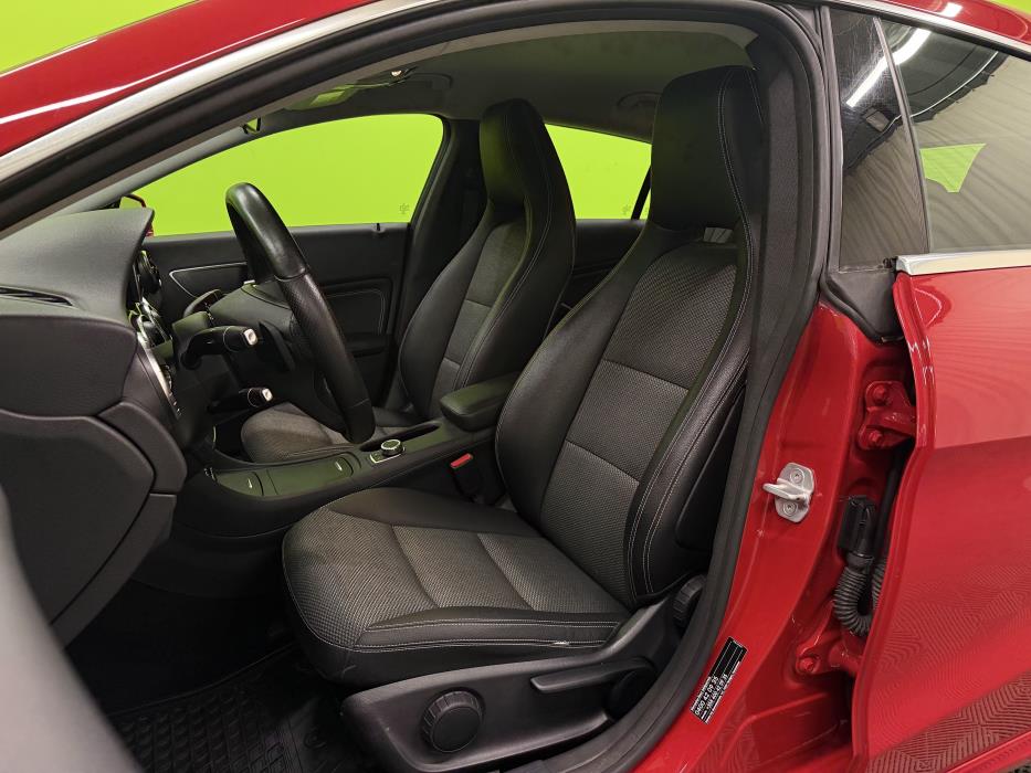 Mercedes-Benz CLA 2015