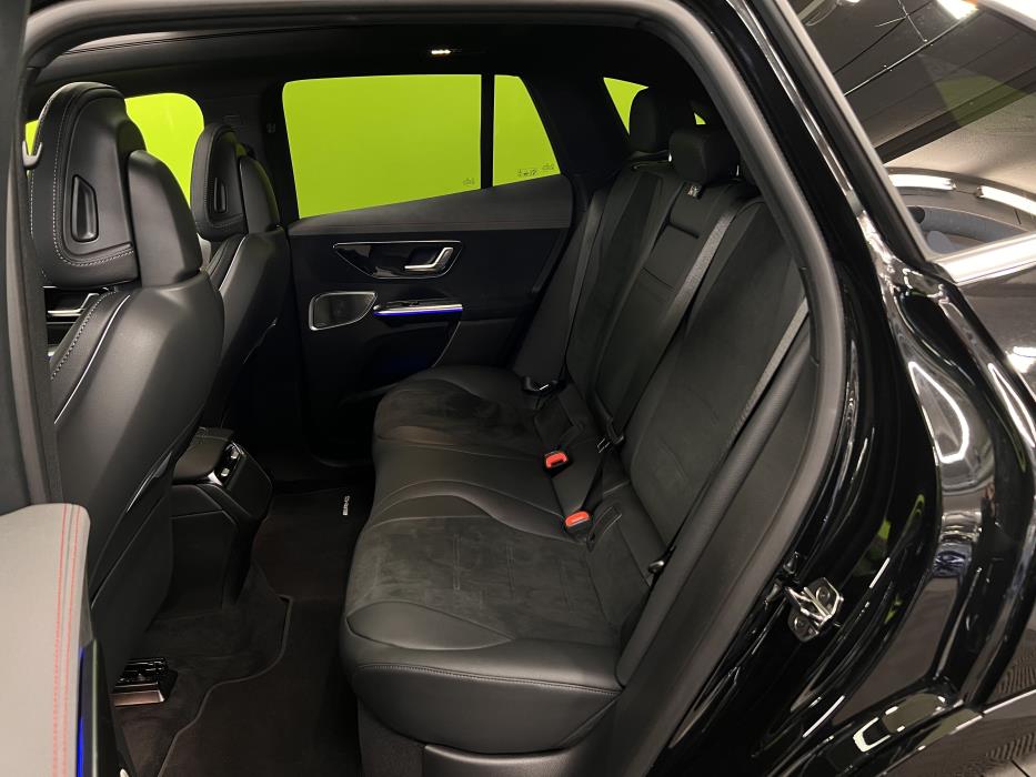 Mercedes-Benz EQE SUV 2025
