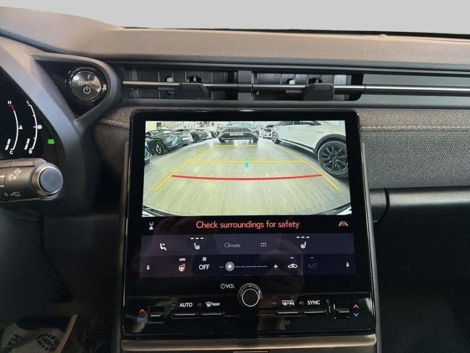 Lexus LBX 2026