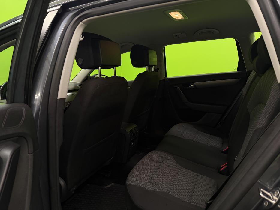 Volkswagen Passat 2011