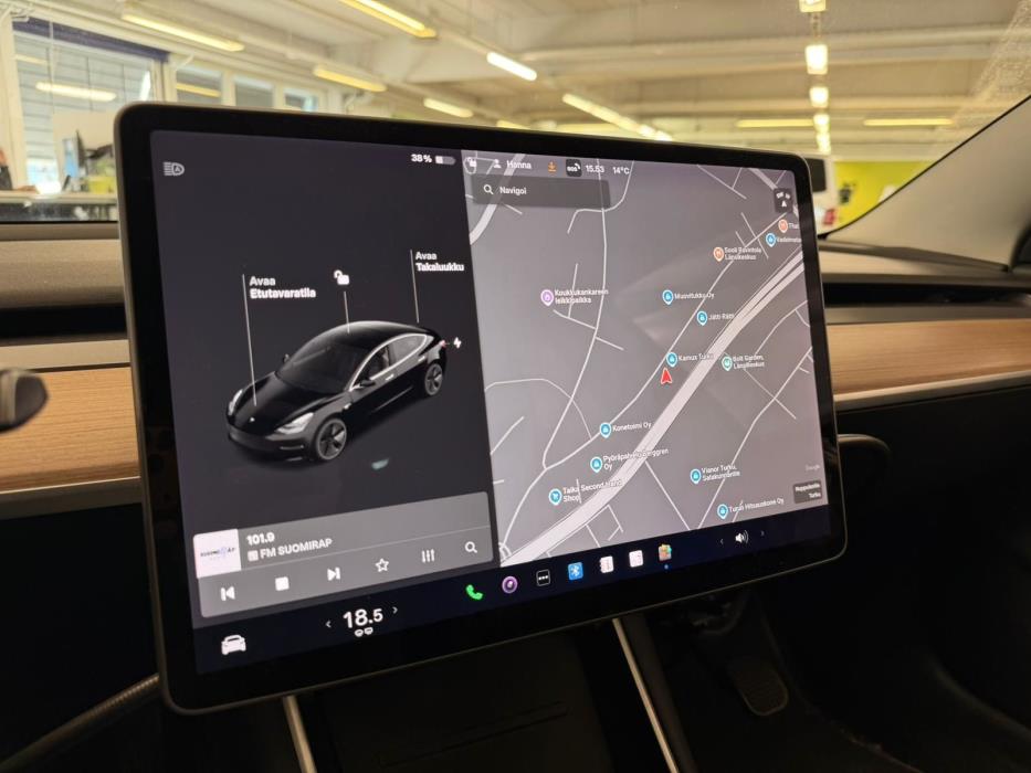 Tesla Model 3 2019
