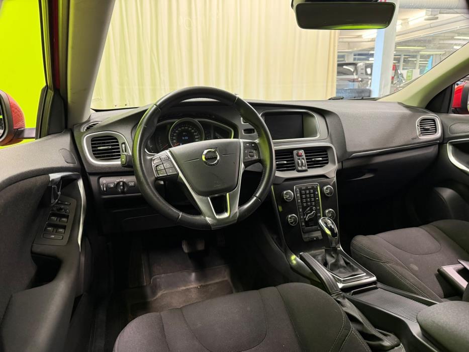 Volvo V40 2019