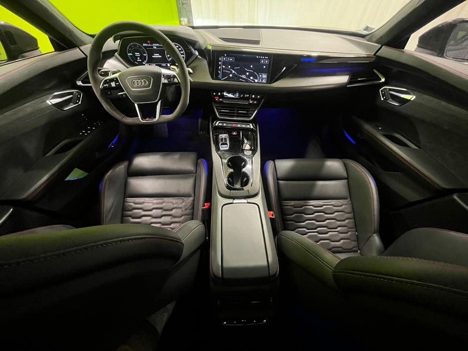 Audi e-tron GT RS 2023