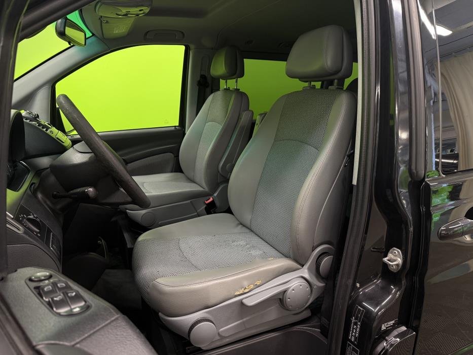 Mercedes-Benz Viano 2010
