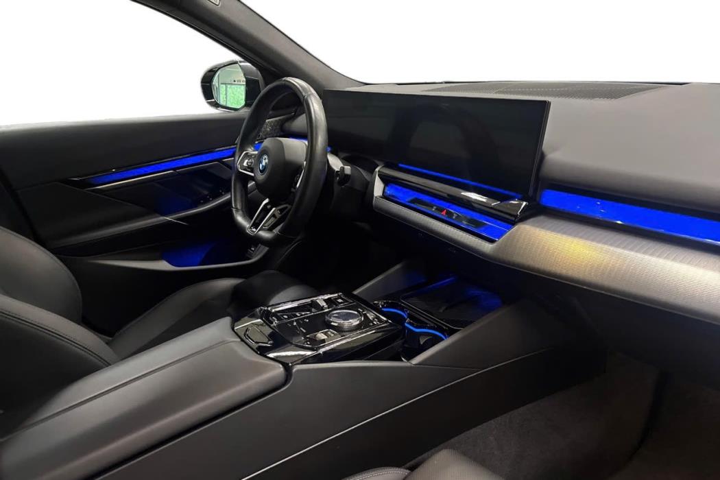 BMW i5 2024