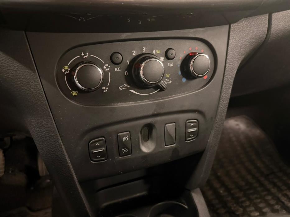 Dacia Sandero 2013