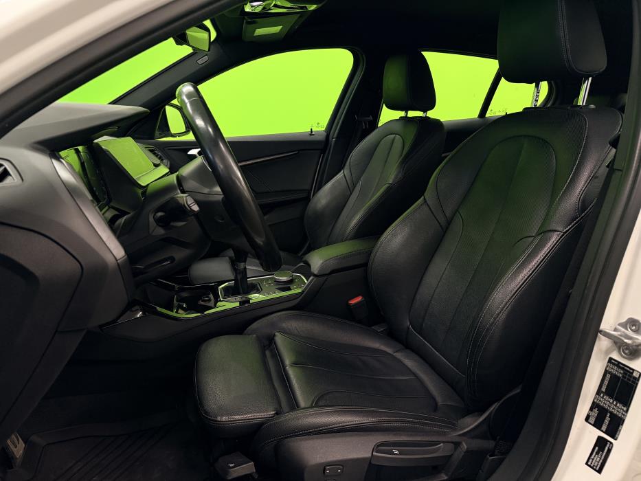 BMW 118 2021