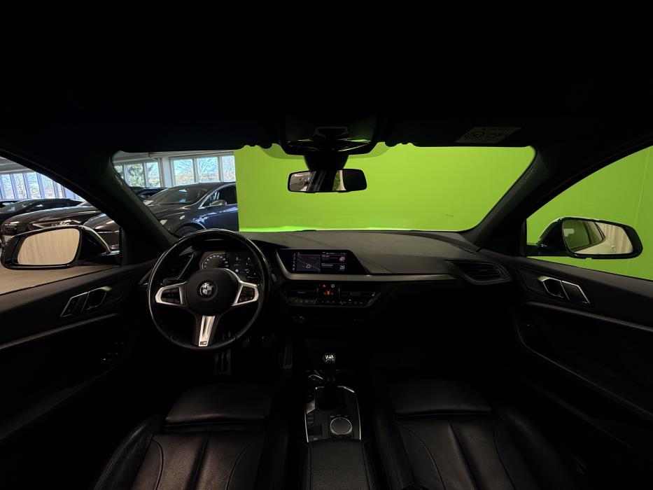 BMW 118 2021
