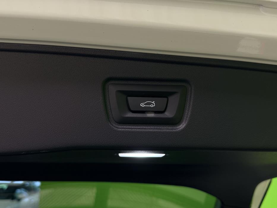 BMW i5 2025