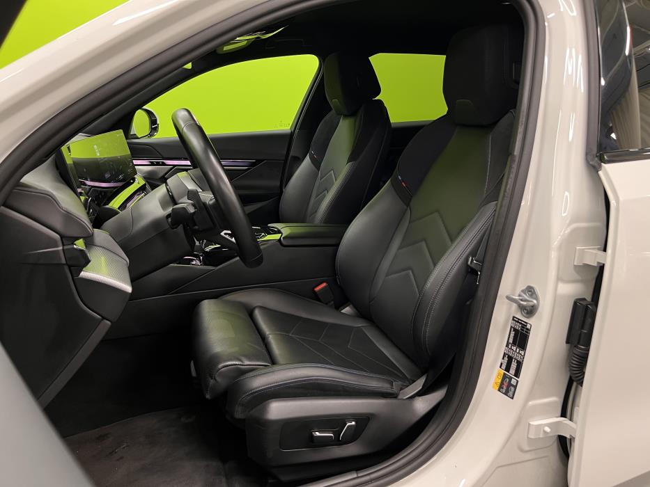 BMW i5 2025