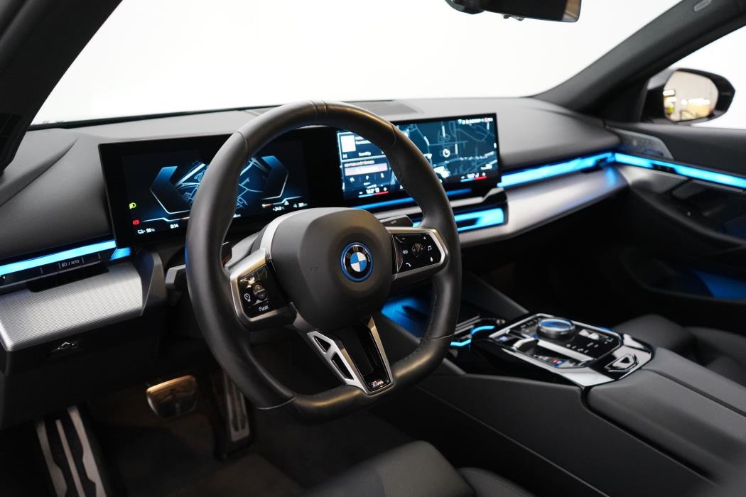 BMW i5 2024