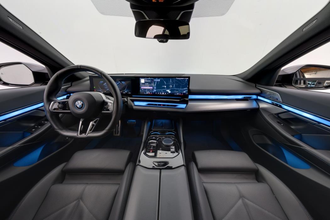 BMW i5 2024