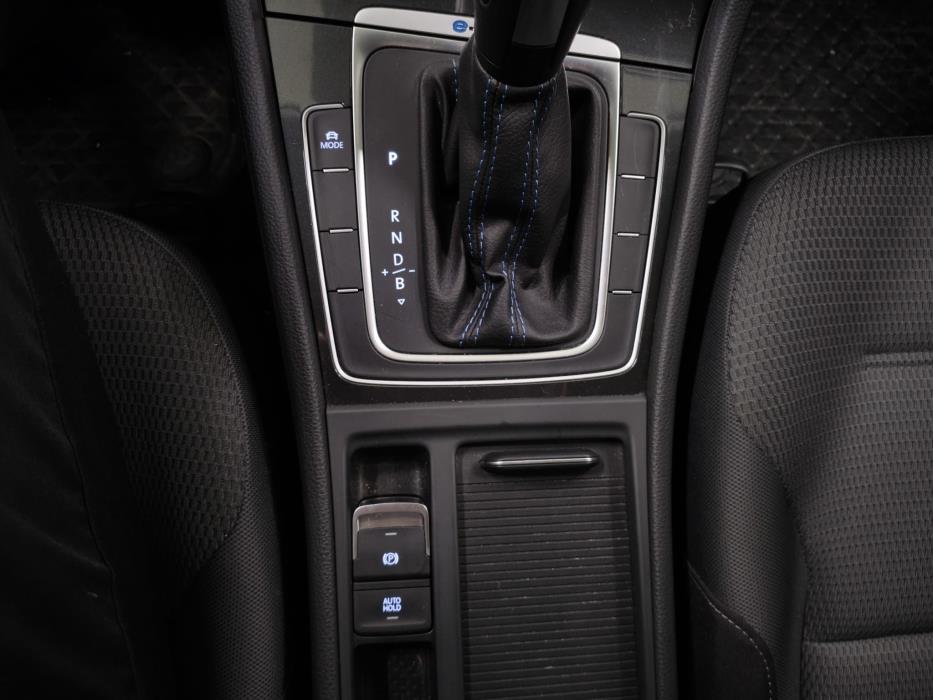 Volkswagen Golf 2020