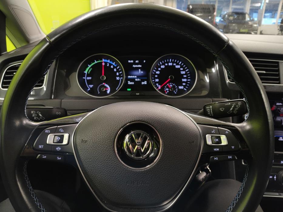 Volkswagen Golf 2020