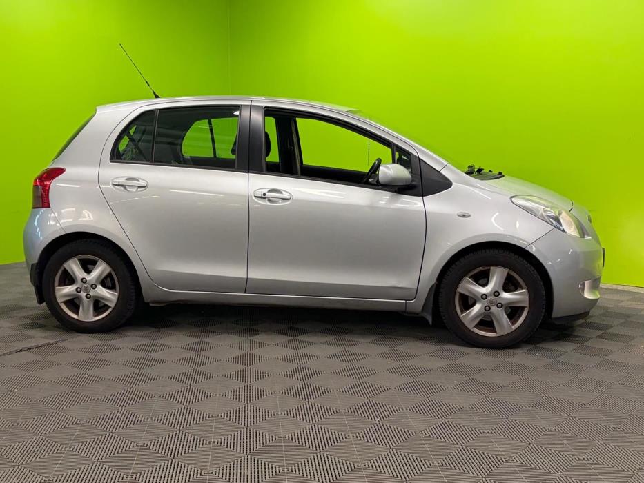 Toyota Yaris 2006