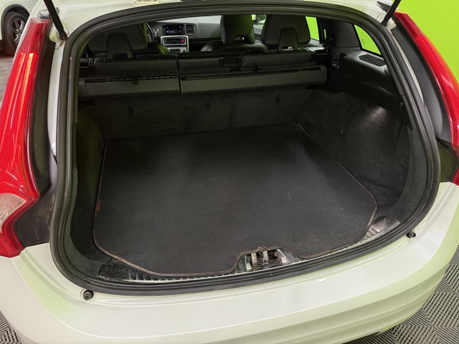 Volvo V60 2015