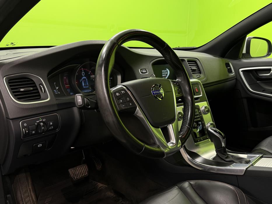 Volvo V60 2015