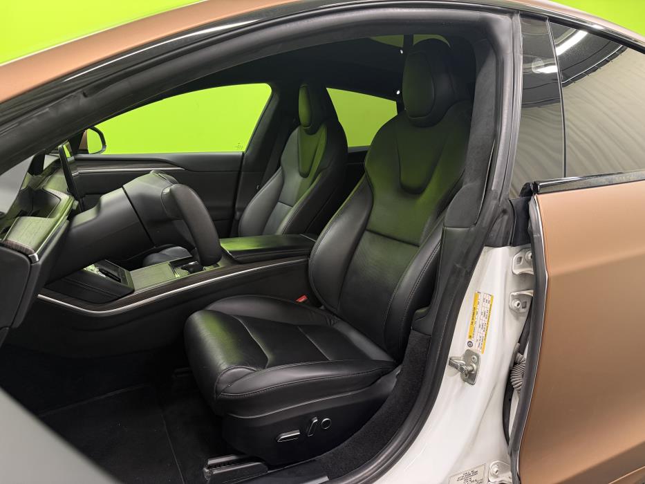 Tesla Model S 2023