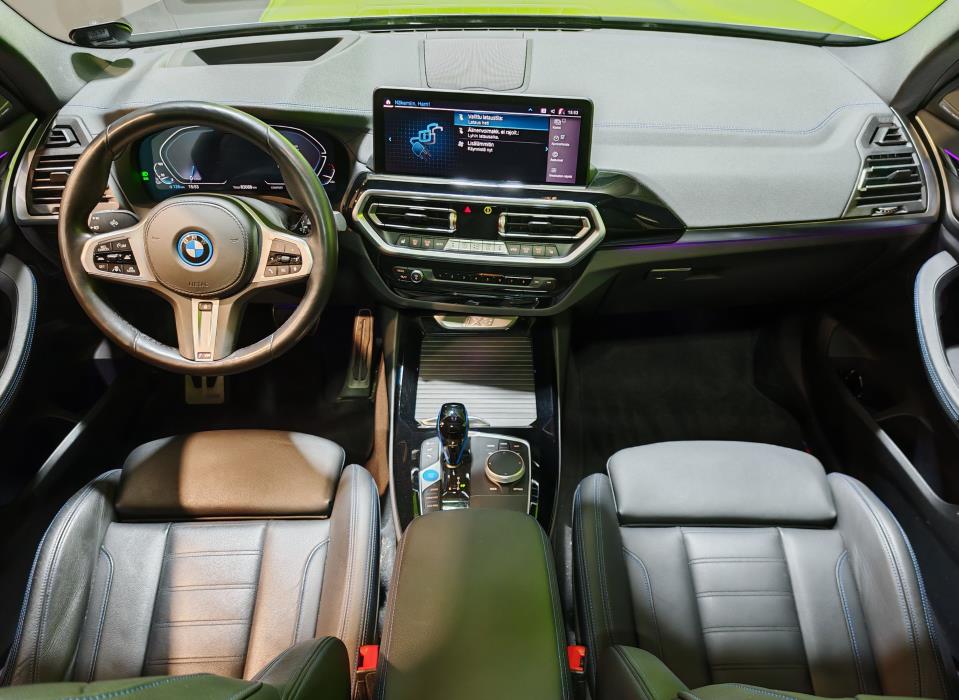BMW iX3 2022